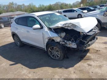  Salvage Hyundai TUCSON