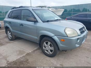  Salvage Hyundai TUCSON