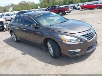  Salvage Nissan Altima