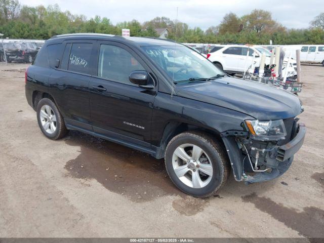  Salvage Jeep Compass