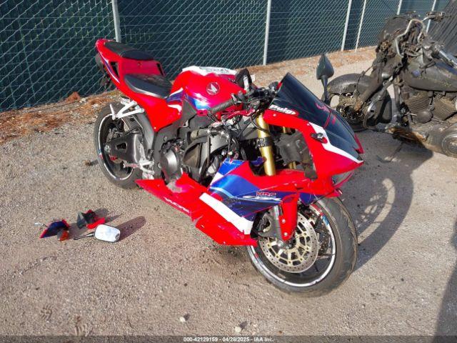  Salvage Honda Cbr600
