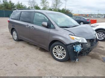  Salvage Toyota Sienna