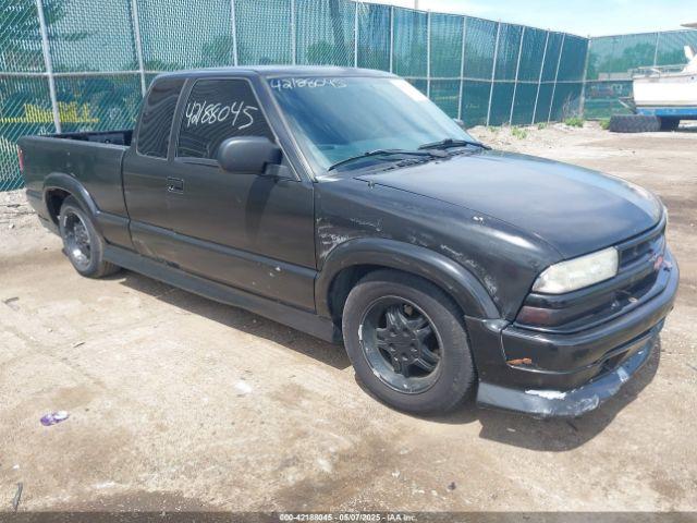  Salvage Chevrolet S-10