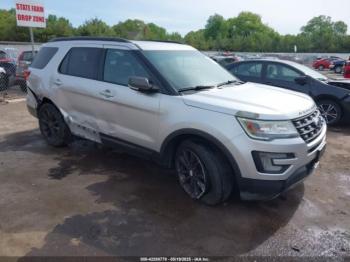  Salvage Ford Explorer