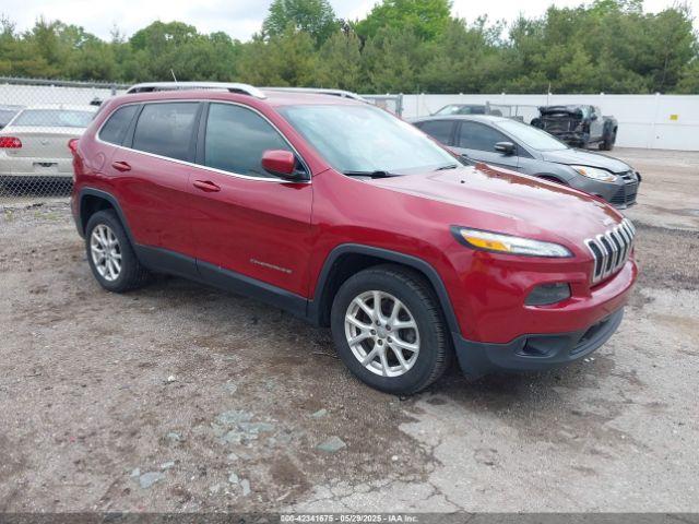  Salvage Jeep Cherokee