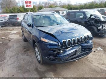  Salvage Jeep Cherokee