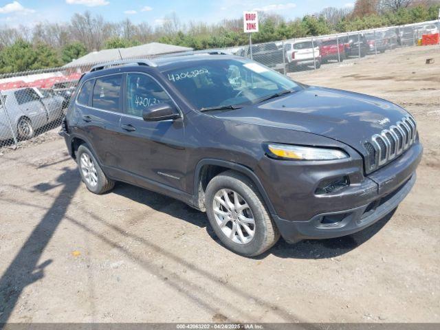  Salvage Jeep Cherokee