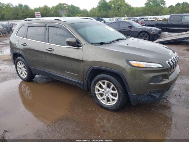  Salvage Jeep Cherokee