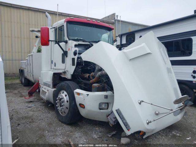  Salvage Kenworth Construction