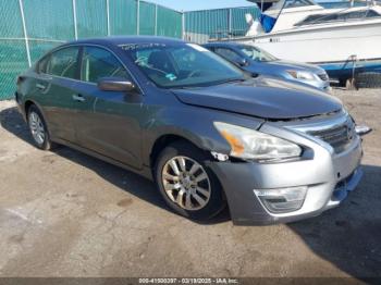  Salvage Nissan Altima