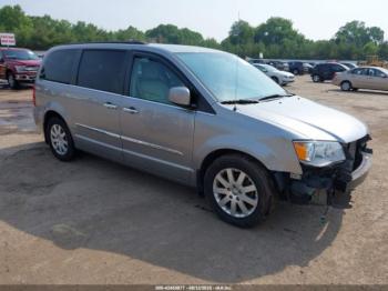  Salvage Chrysler Town & Country