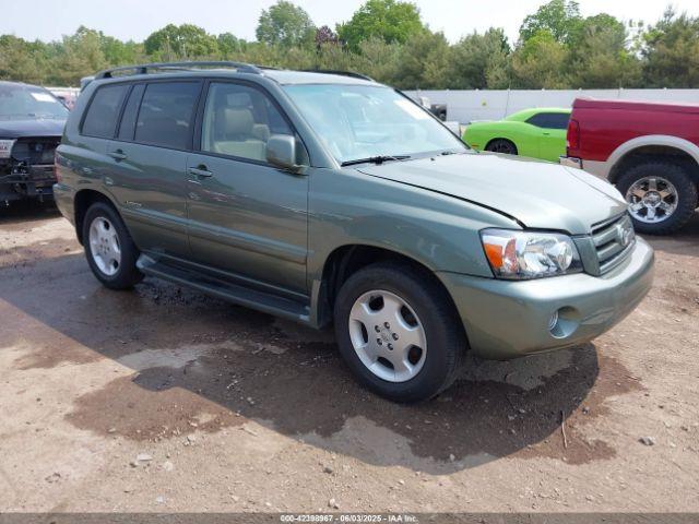  Salvage Toyota Highlander