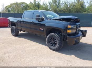  Salvage Chevrolet Silverado 2500