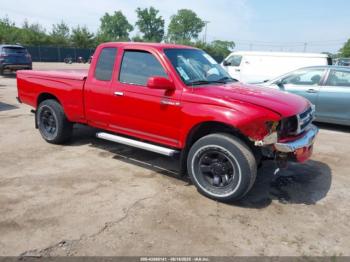  Salvage Toyota Tacoma