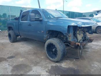  Salvage Chevrolet Silverado 2500