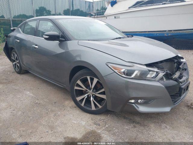  Salvage Nissan Maxima