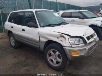  Salvage Toyota RAV4