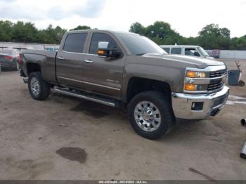  Salvage Chevrolet Silverado 2500