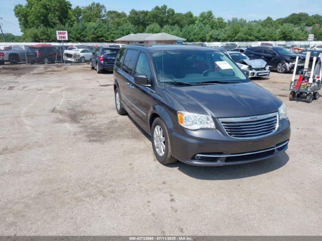  Salvage Chrysler Town & Country