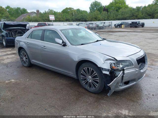  Salvage Chrysler 300