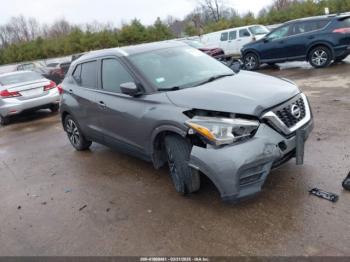  Salvage Nissan Kicks