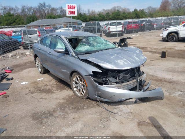  Salvage Chrysler 200