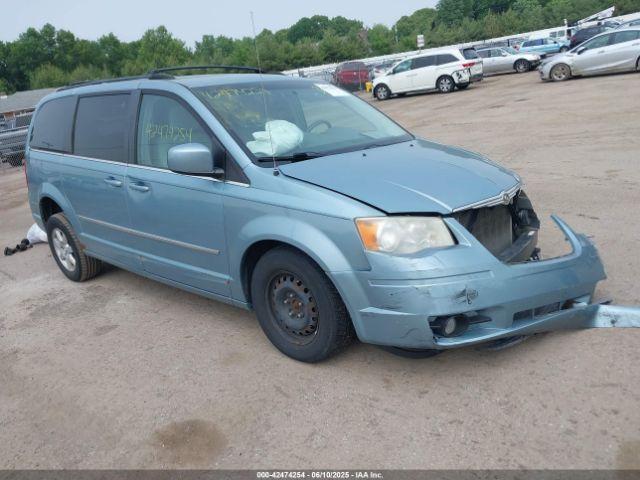  Salvage Chrysler Town & Country