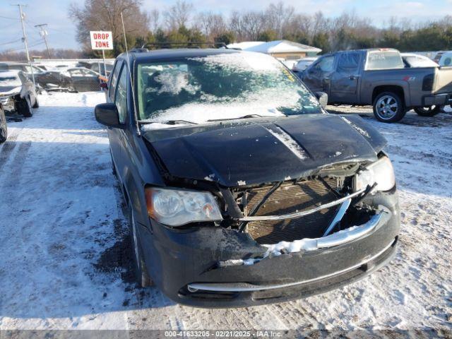  Salvage Chrysler Town & Country