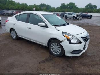  Salvage Nissan Versa