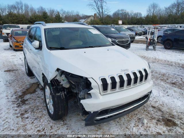  Salvage Jeep Cherokee