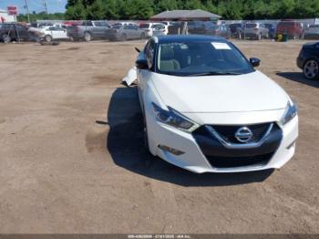  Salvage Nissan Maxima