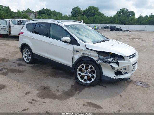  Salvage Ford Escape