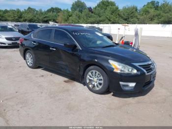  Salvage Nissan Altima