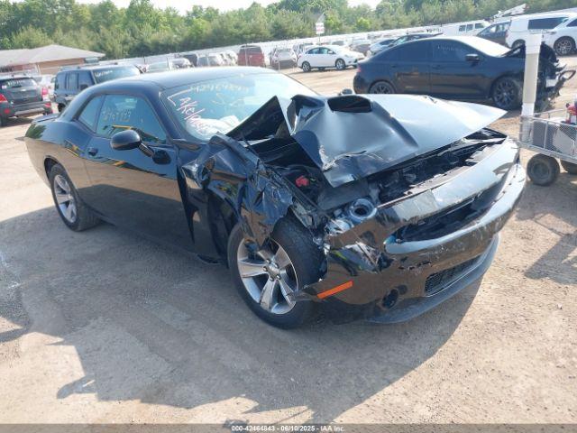  Salvage Dodge Challenger