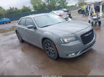  Salvage Chrysler 300