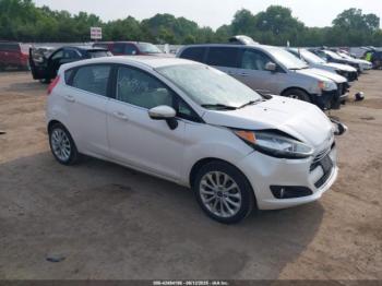  Salvage Ford Fiesta