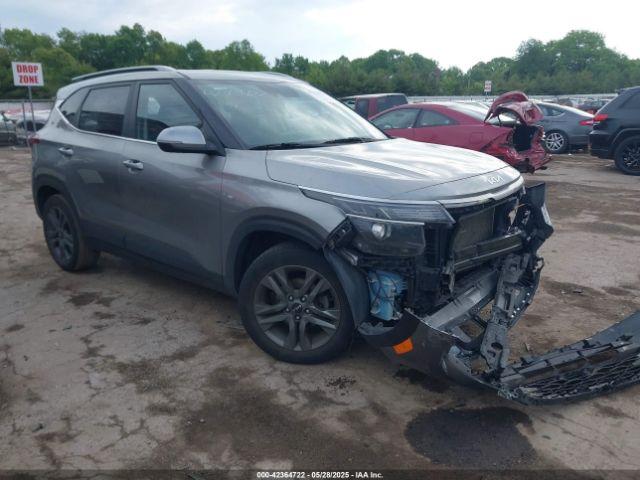  Salvage Kia Seltos