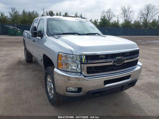  Salvage Chevrolet Silverado 2500