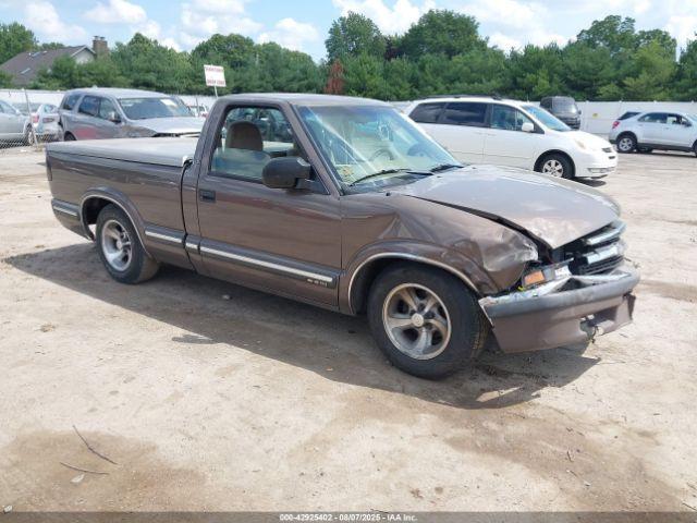  Salvage Chevrolet S-10