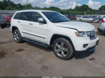  Salvage Jeep Grand Cherokee