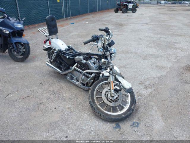  Salvage Harley-Davidson Xl883
