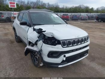  Salvage Jeep Compass