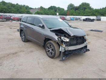  Salvage Toyota Highlander