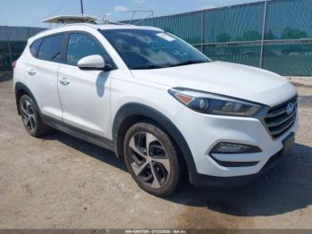  Salvage Hyundai TUCSON