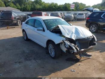  Salvage Chrysler 200