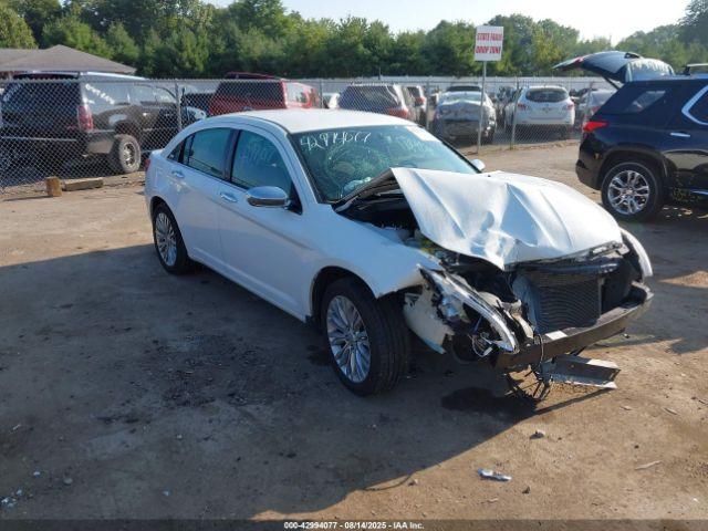  Salvage Chrysler 200