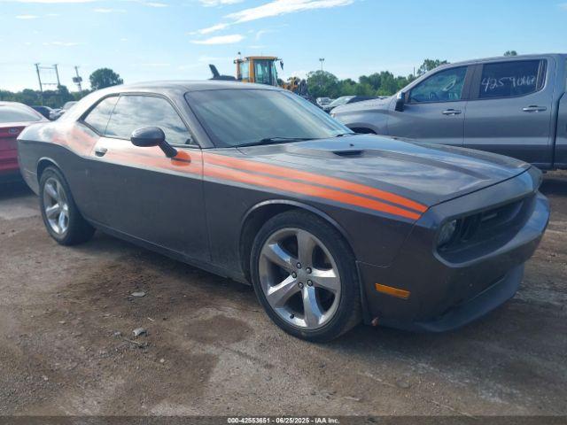  Salvage Dodge Challenger