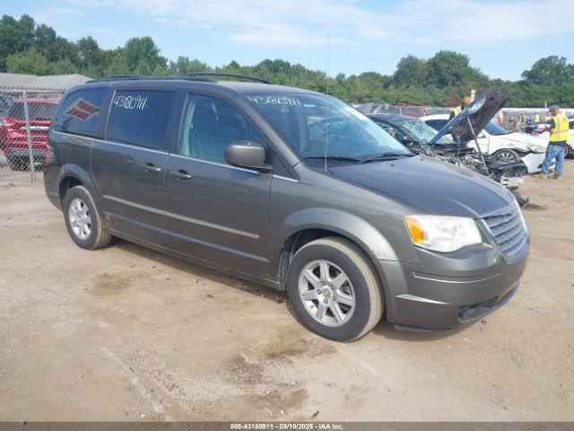  Salvage Chrysler Town & Country