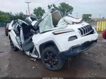  Salvage Jeep Cherokee