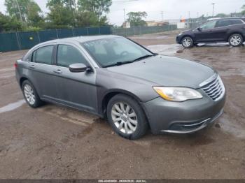  Salvage Chrysler 200